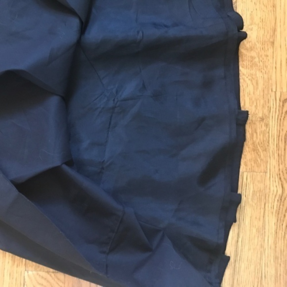 BCBGmaxazria black Pleated side‎ zip skirt size 6 - Picture 3 of 6